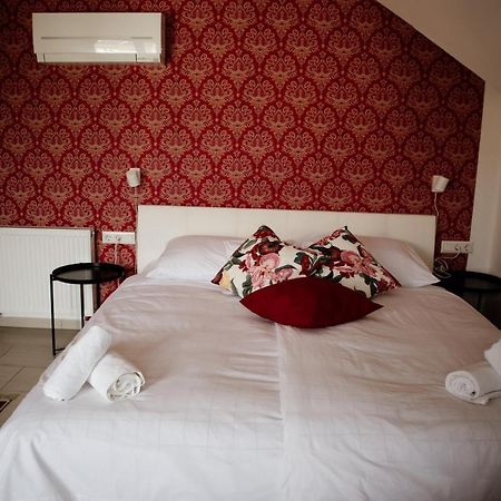 Sipos Borhaz Es Vendeghaz Hotel Badacsonyörs Buitenkant foto