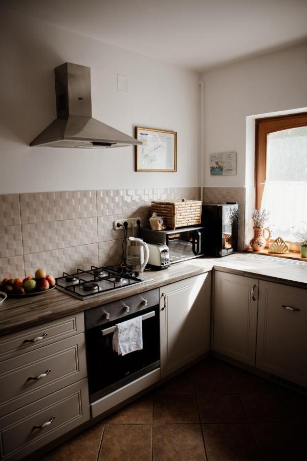 Sipos Borhaz Es Vendeghaz Hotel Badacsonyörs Buitenkant foto